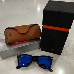 NWT Ray-Ban New Wayfarer w/ Mirrored Blue Lenses